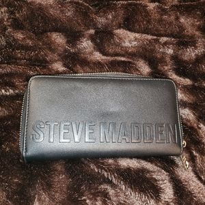 Steve Madden wallet